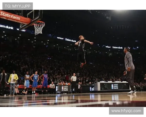 2016年NBA全明星扣篮大赛拉文戈登巅峰对决精彩回顾